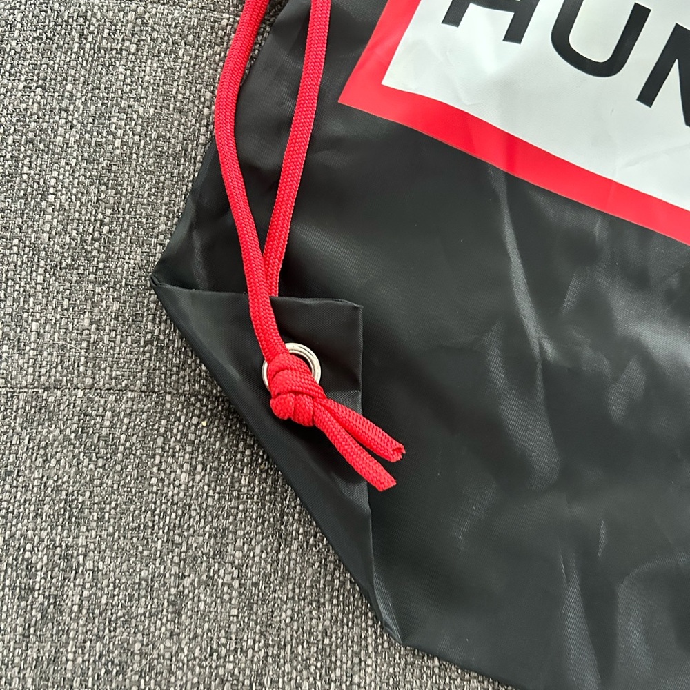 Brand New Hunter Drawstring Backpack - image 4